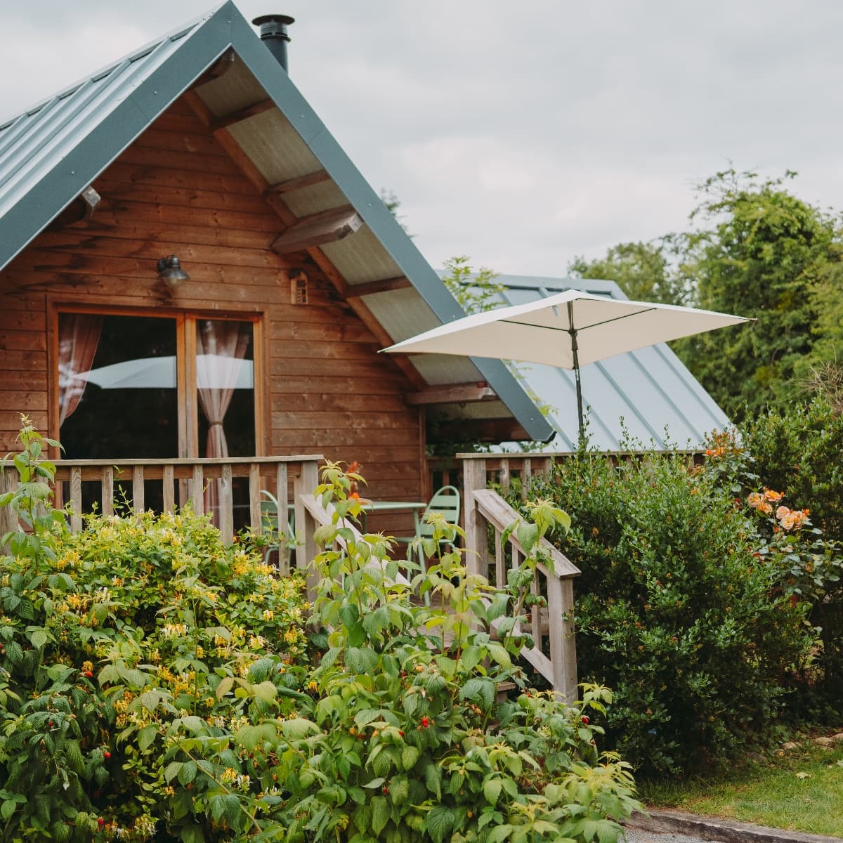LODGE