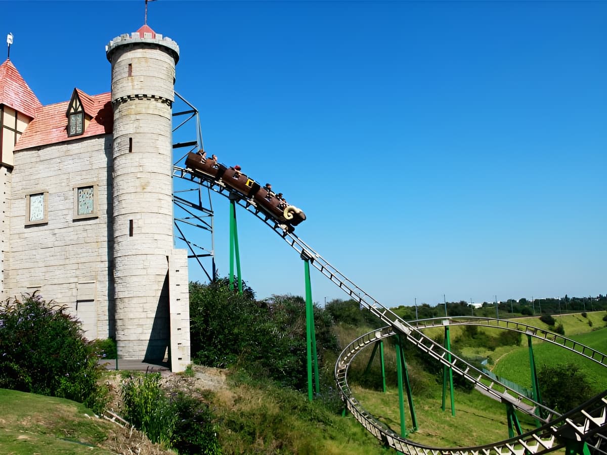 Festyland, Bretteville-sur-Odon, Manège 1066