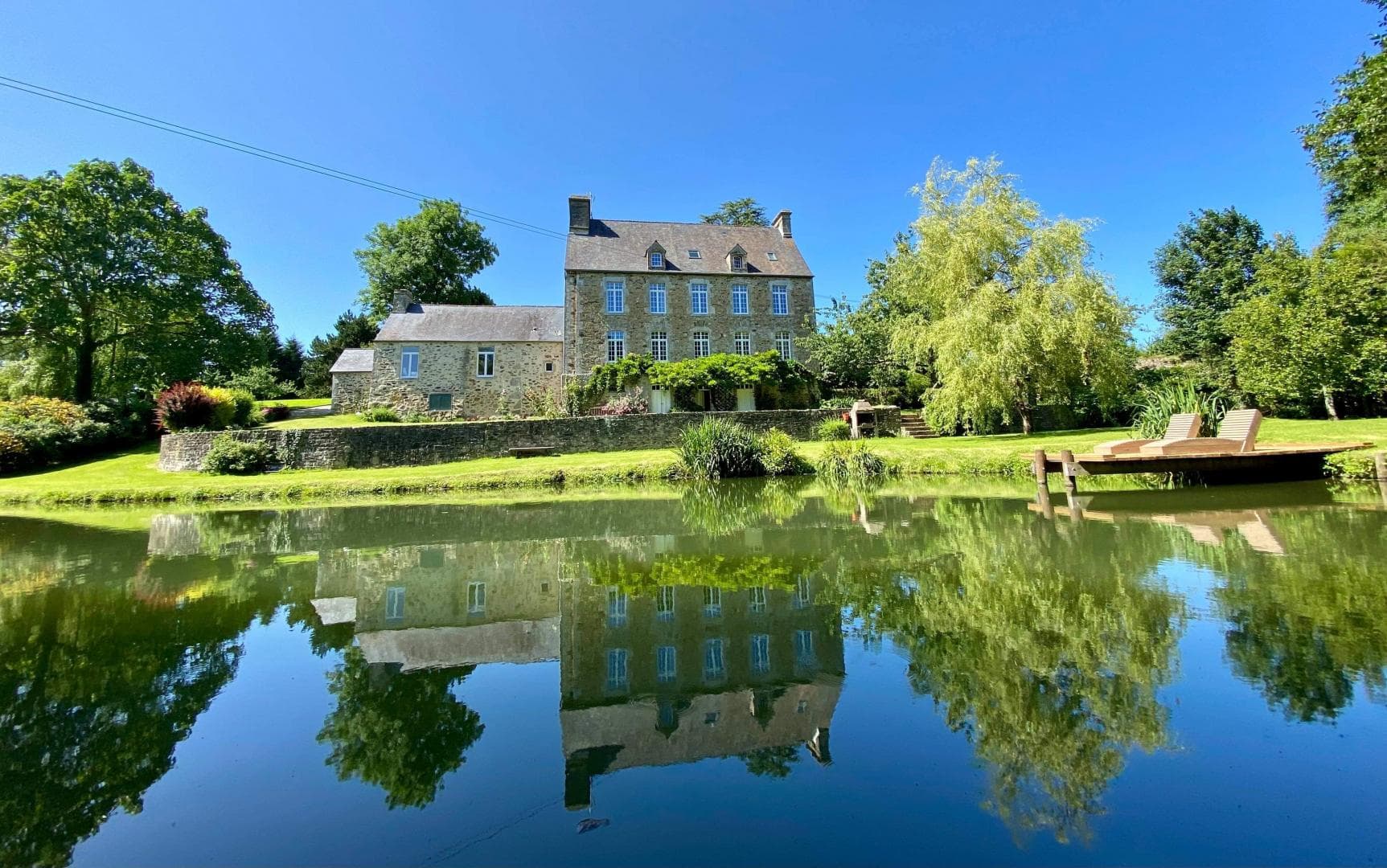 Le Presbytère au bord de l'Etang