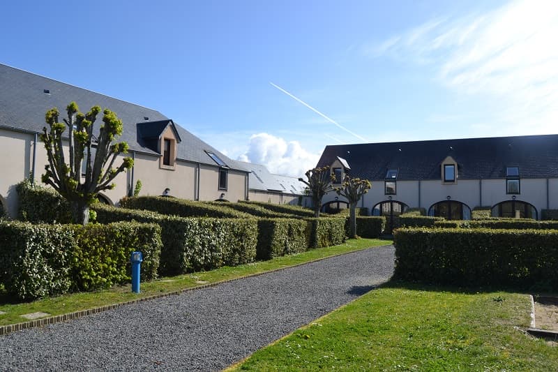 GOUVILLE SUR MER 8811j