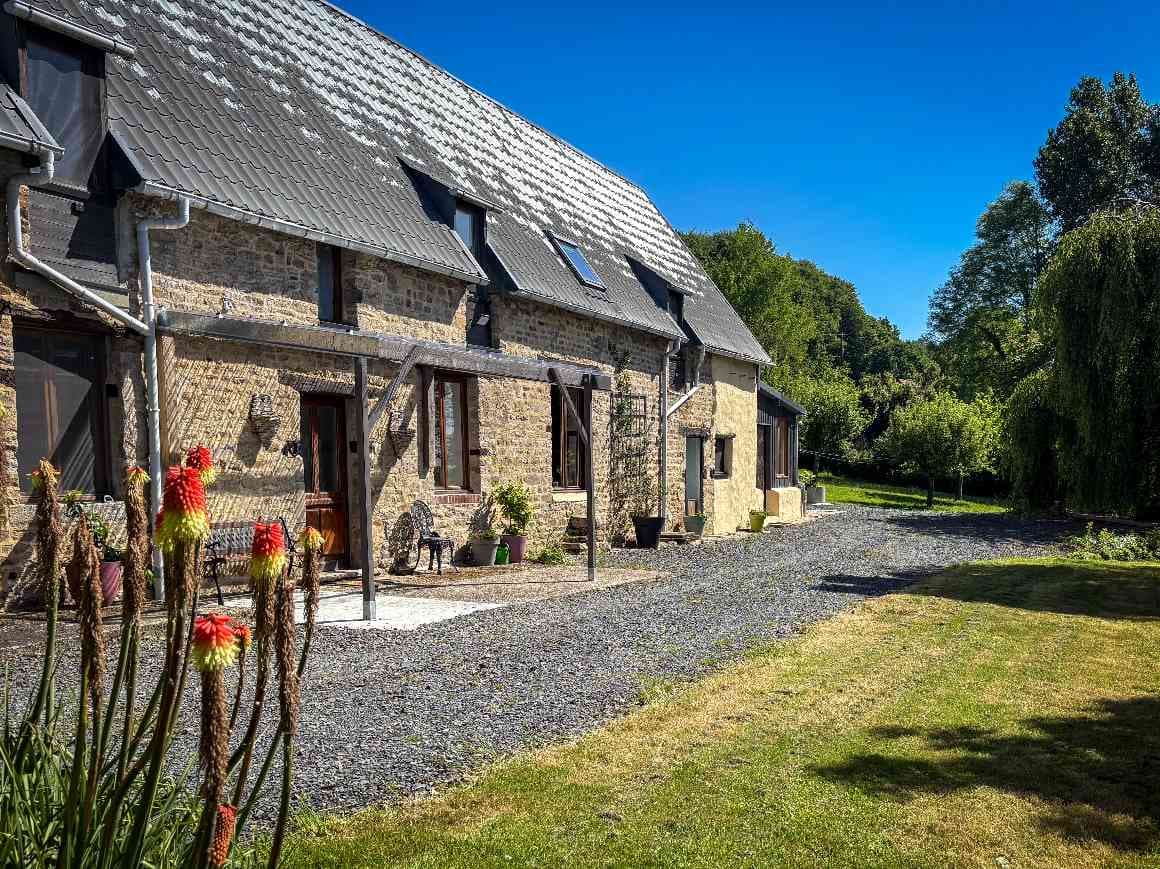 Grande maison charmante avec jardin clos