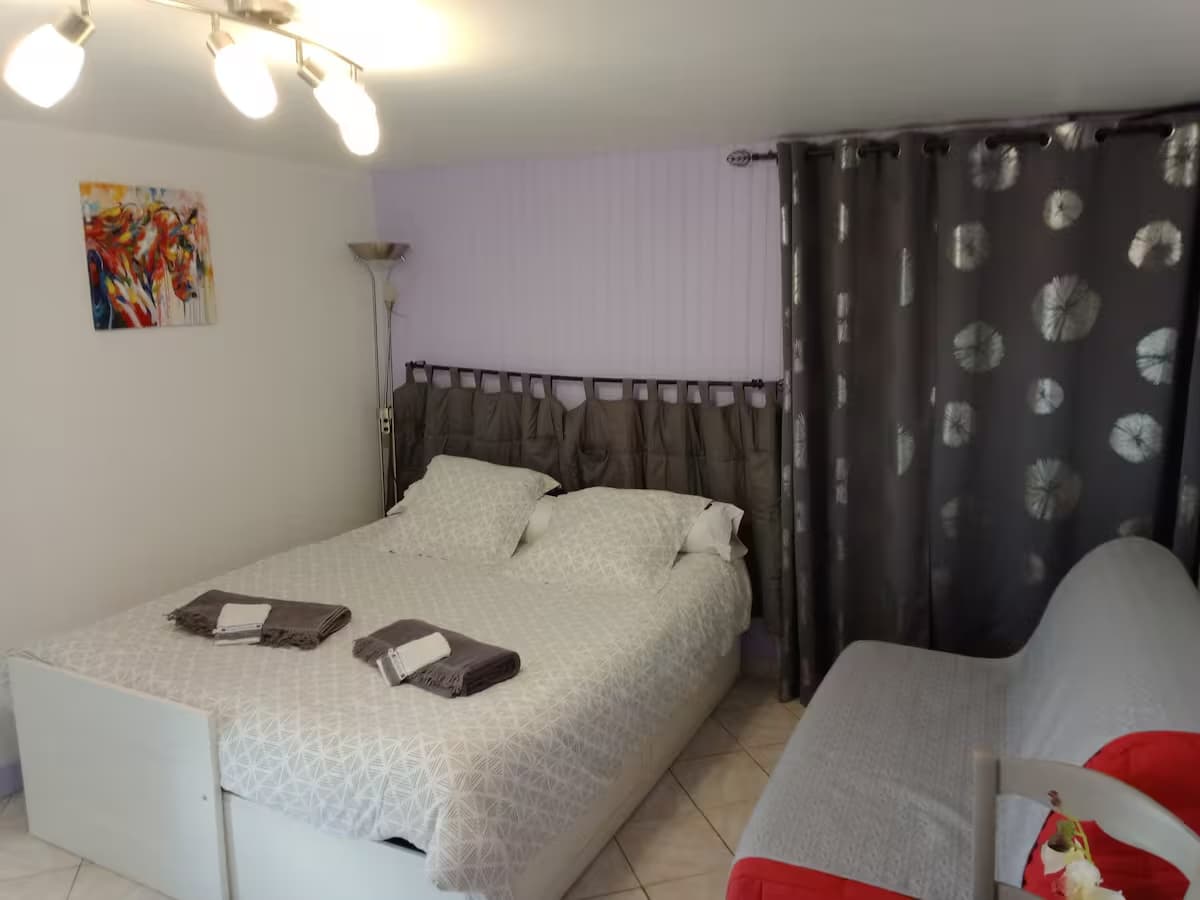 Grandparigny_chambre1