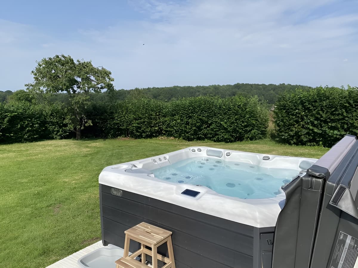 Jacuzzi