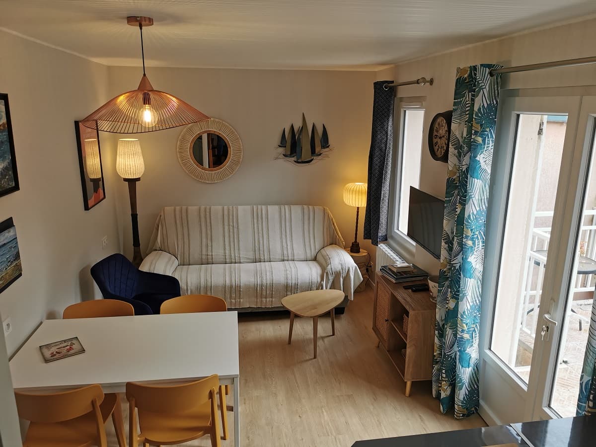 Saint-Vaast-La-Hougue - meublé -