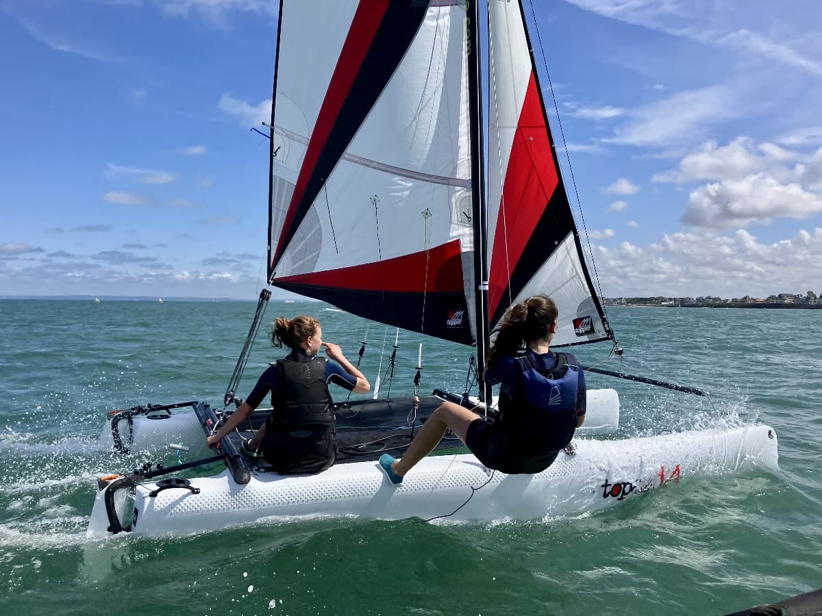 catamaran-topaz14-voiles-de-nacre