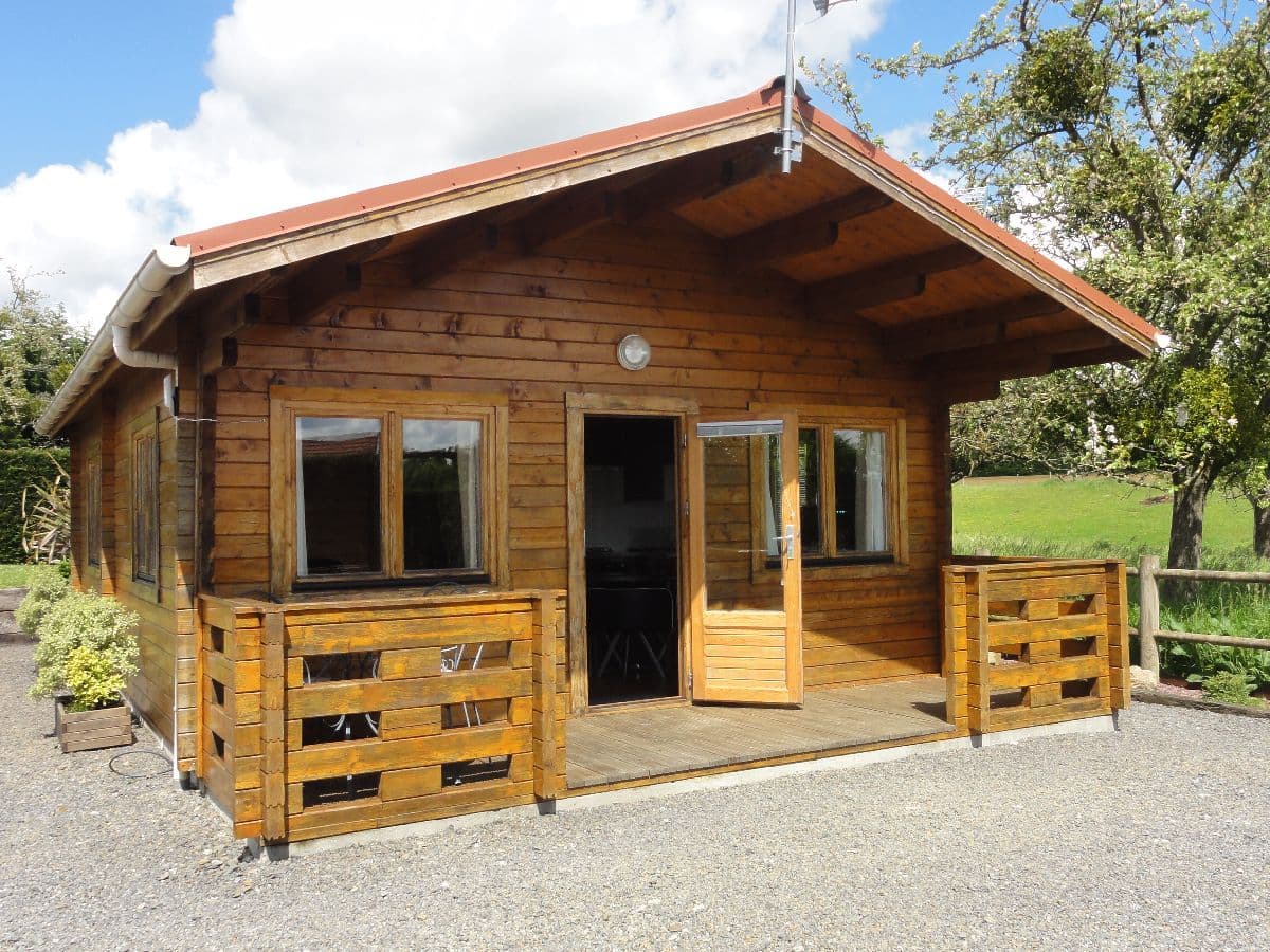 Isigny-le-buat-stenton-le-chalet-1