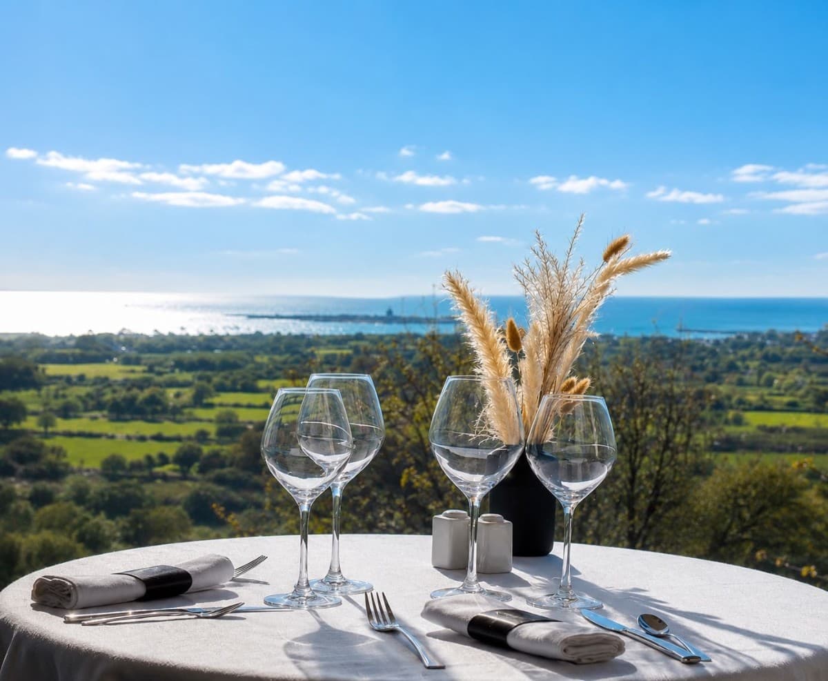 La-pernelle-restaurant-le-panoramique-feron-1