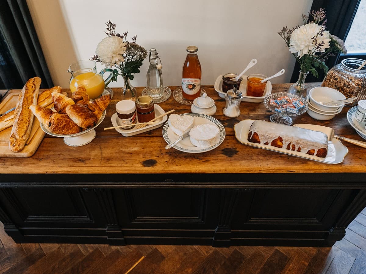 LaMaisonPelloquin-ptit-dej-buffet