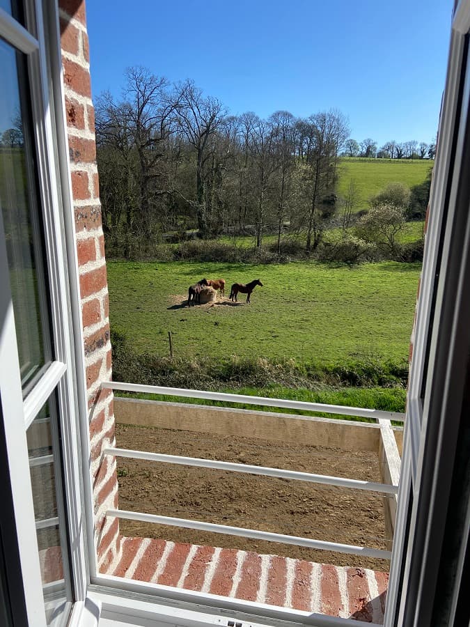 Meuble-brehal-gite-ferme-equestre-14