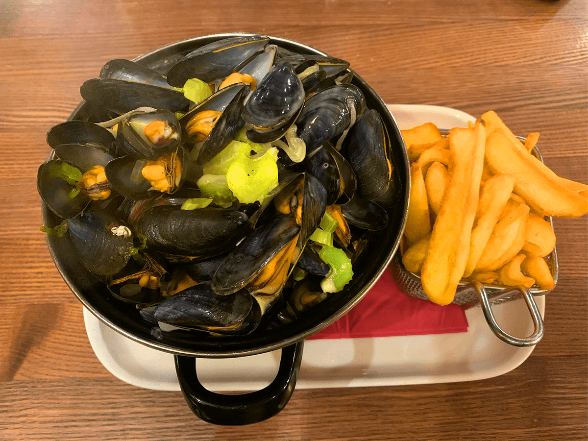 Moules frites de la brasserie l'Arbre à Pin