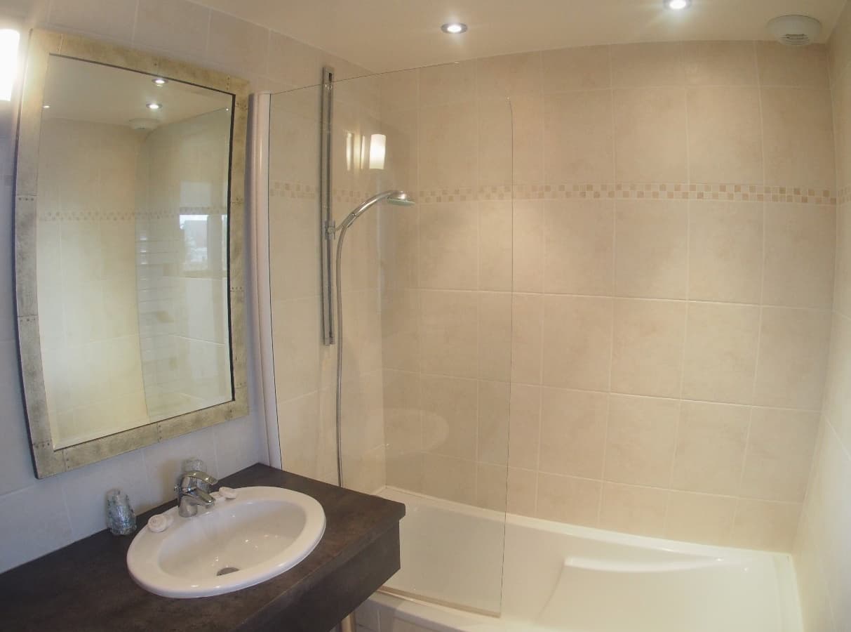 Gites en Nomandie - L'Arromanches salle de bain