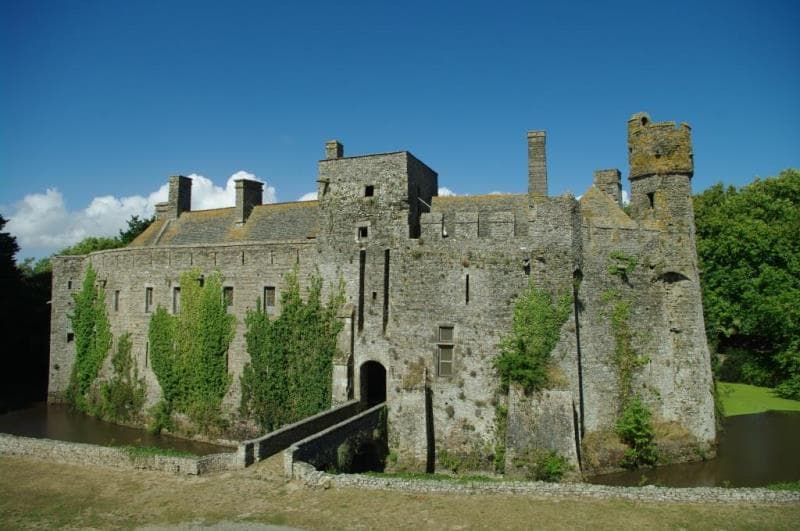 Pirou-Château fort-1