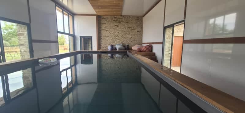 Piscine intérieure