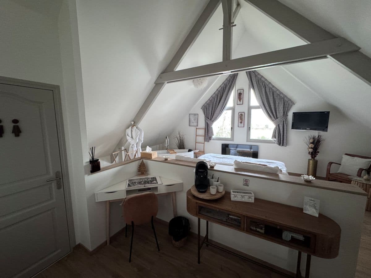 Pontorson_LOree_du_Mont1