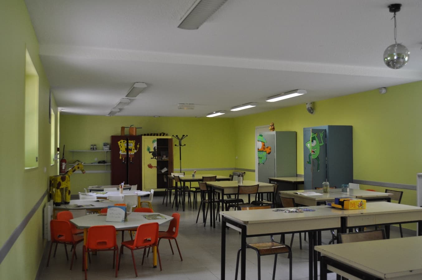 uncmt-le-moulin-de-barbieres-salle-classe-activités