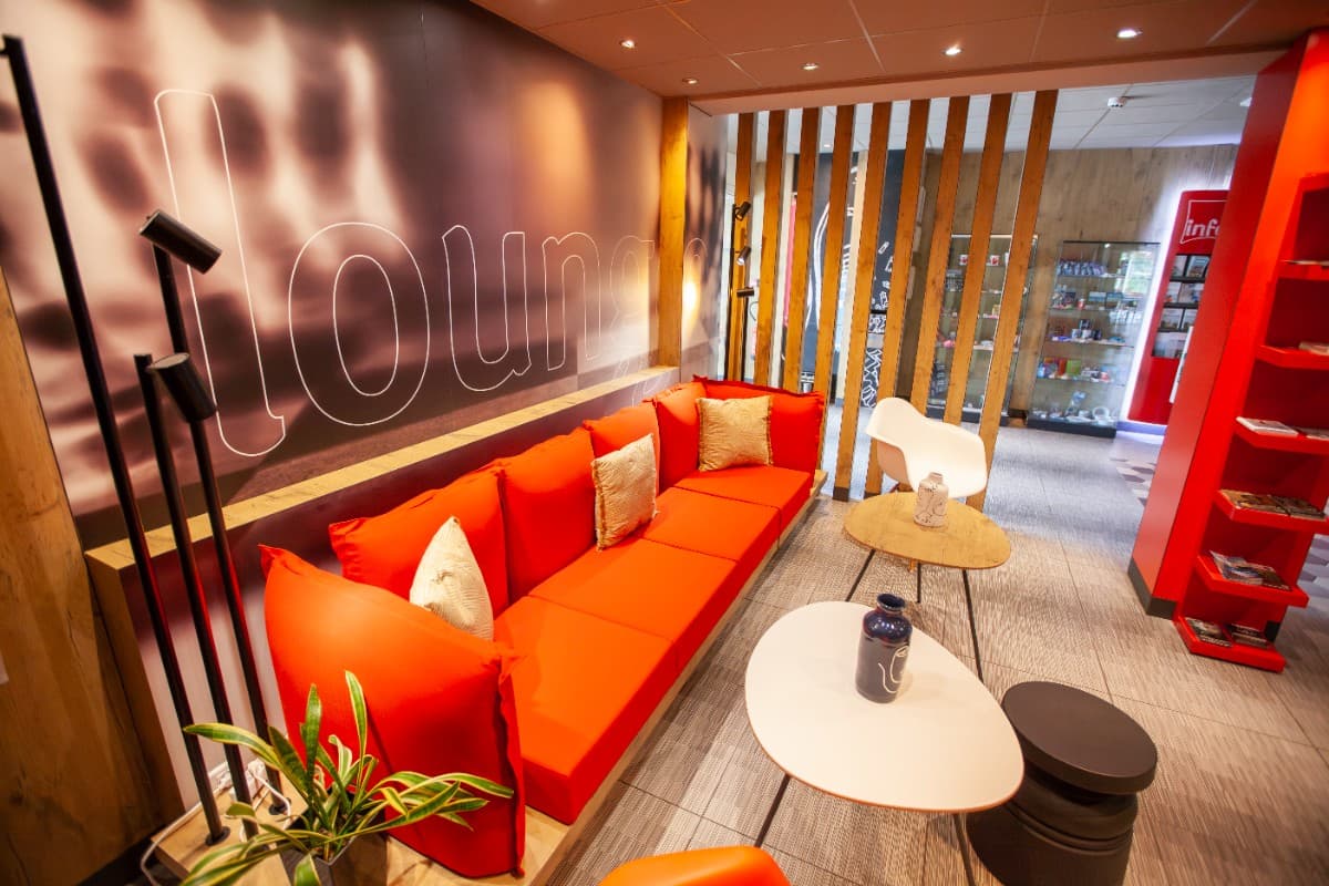 cherbourg-hôtel-ibis-salon-16