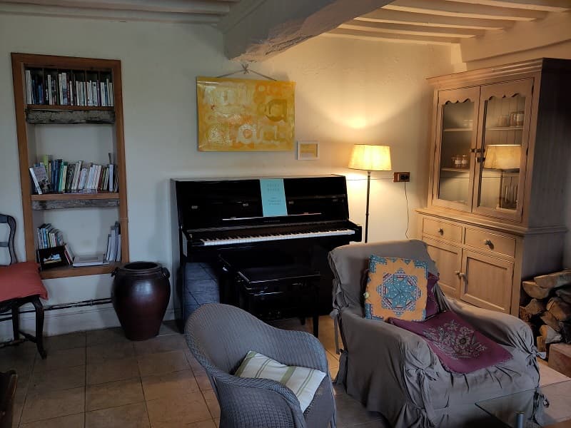 Salon et piano