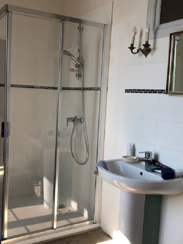 Salle d ebain chambre 2