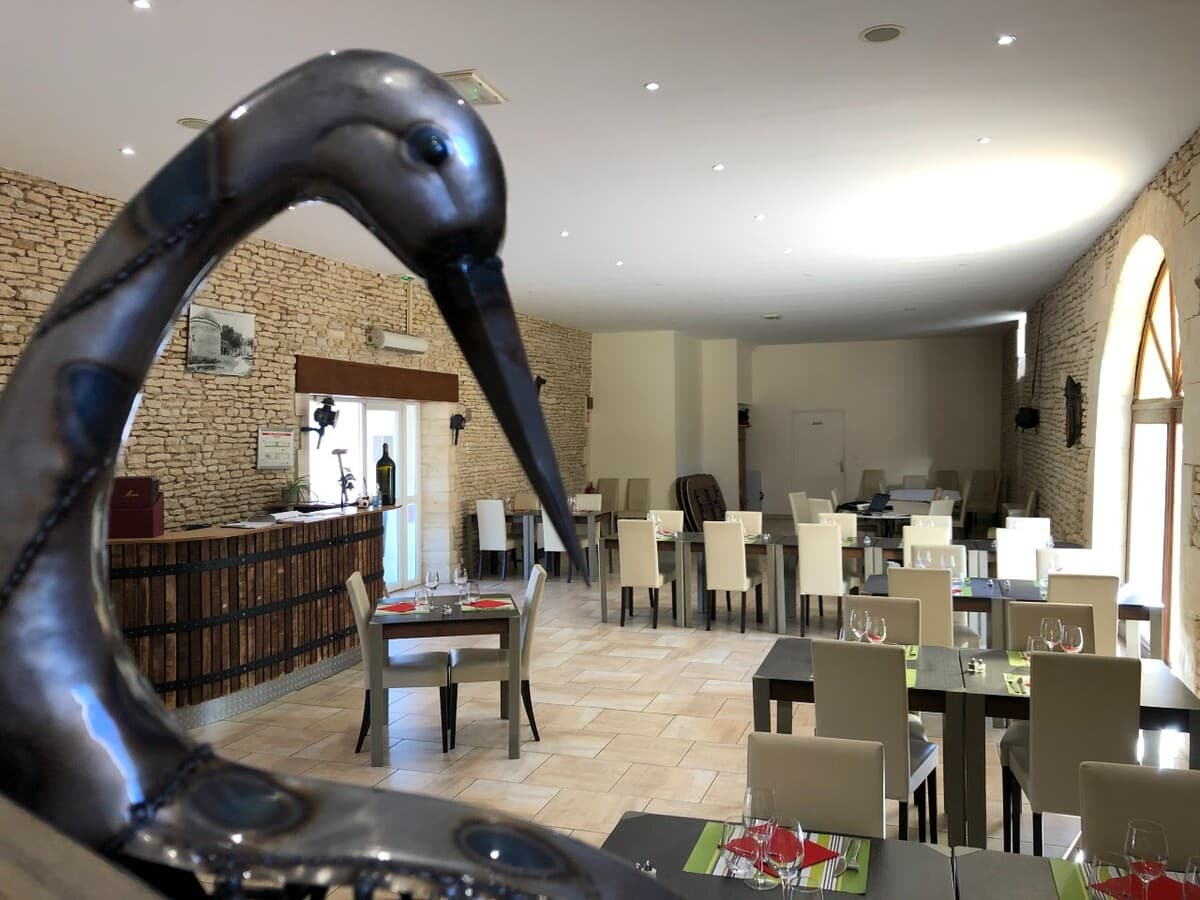 auberge-de-la-luzerne-bar