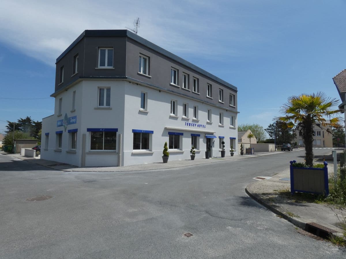 barneville-carteret-hotel-jersey-1