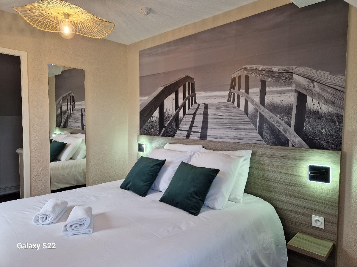 Eisenhower Hotel - Port en Bessin Huppain (4)
