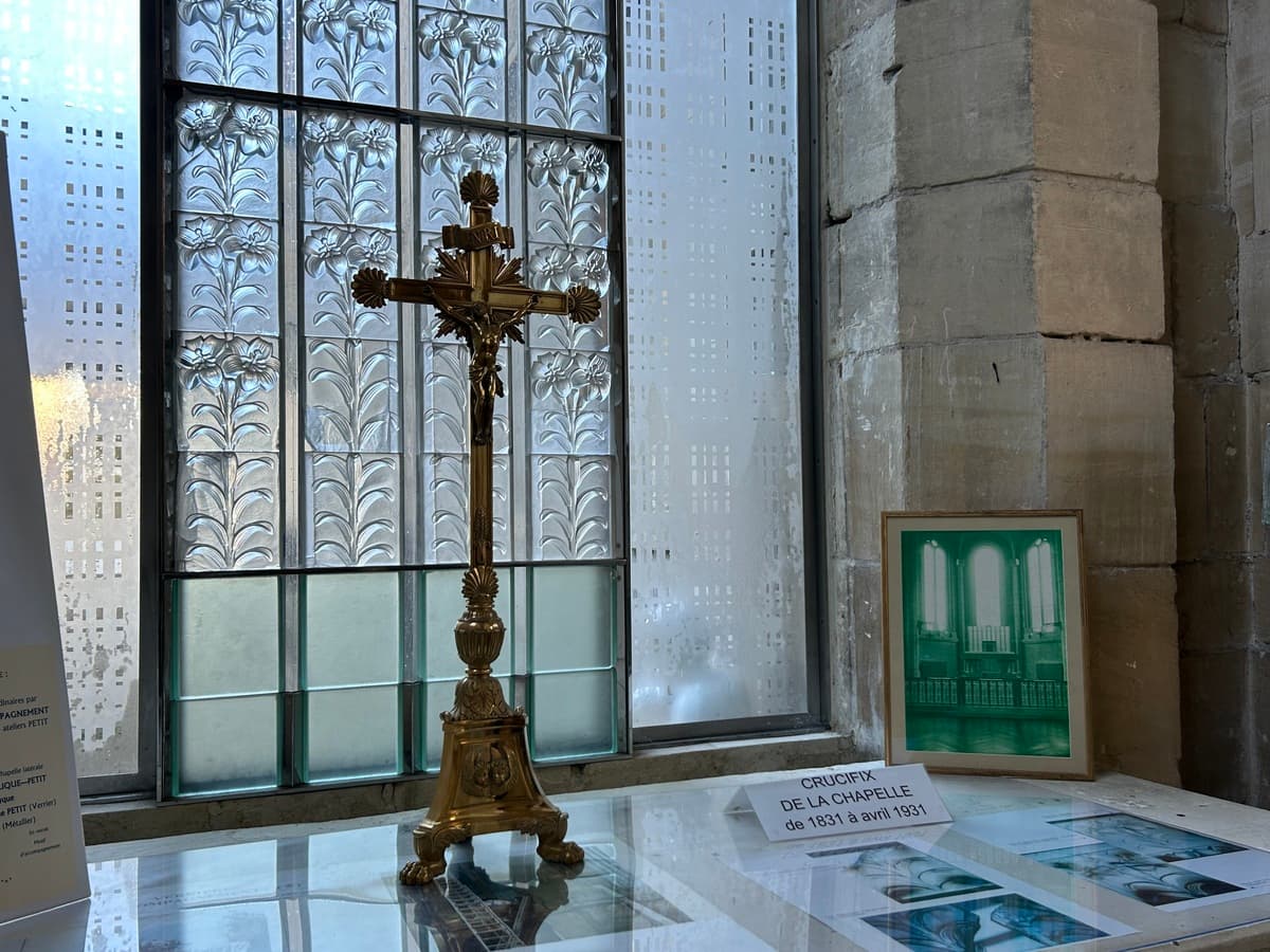 chapelle-lalique-croix-douvres