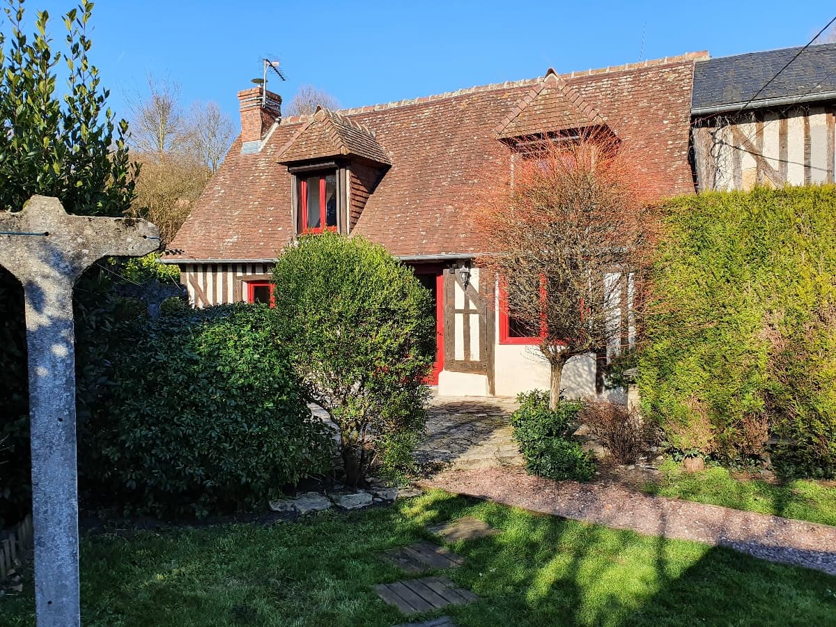 Jolie maison normande avec terrasse