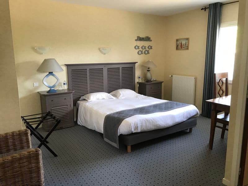hotel-auberge-de-carolles-3