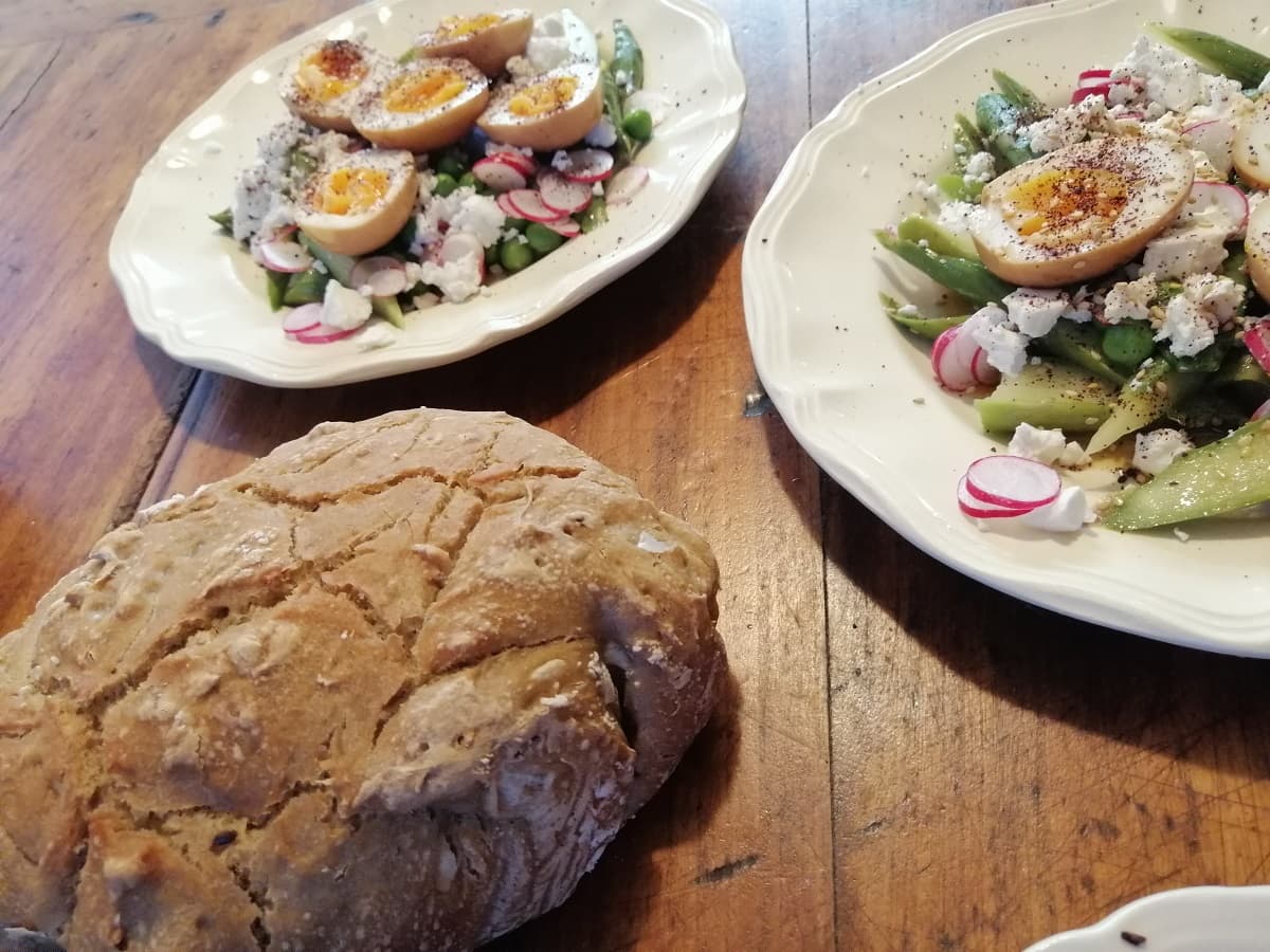 SALADE OEUFS MARINES JAPONAIS ET PAIN MAISON