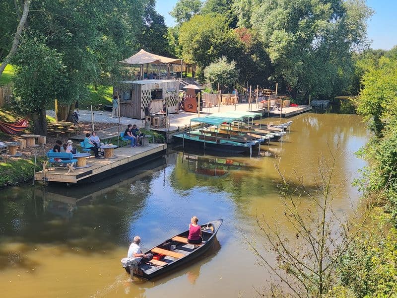 la-guinguette-des-marais-4