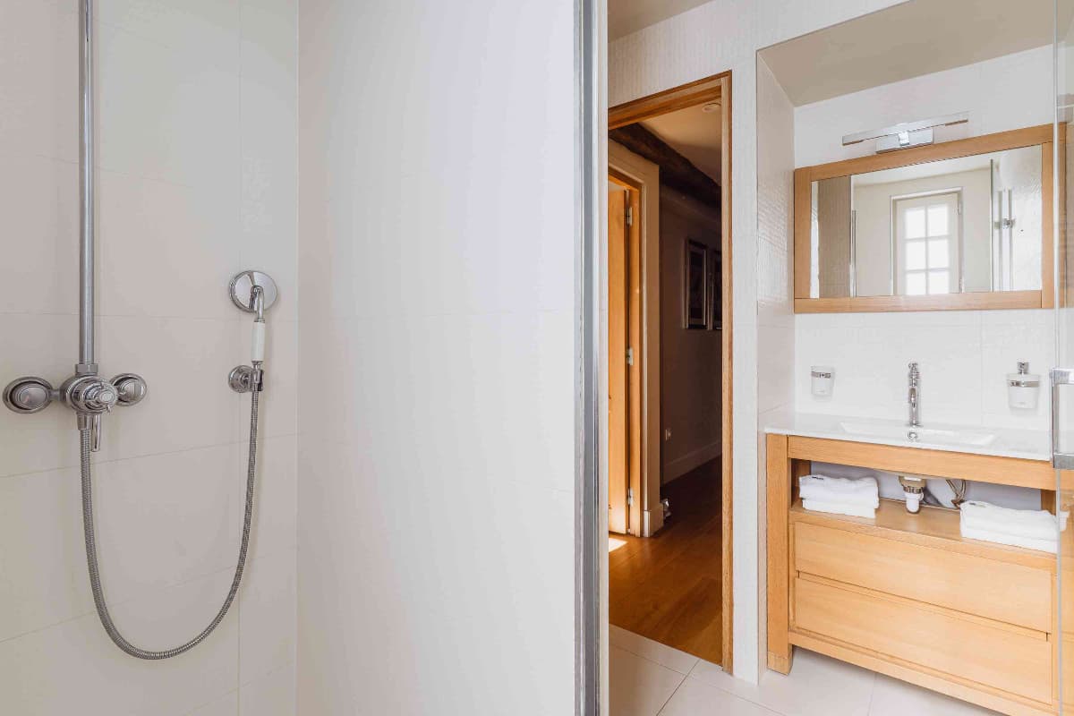 la salle de bain R+1