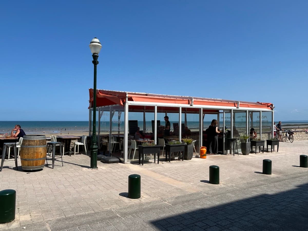 le-crabe-vert-saint-aubin-terrasse