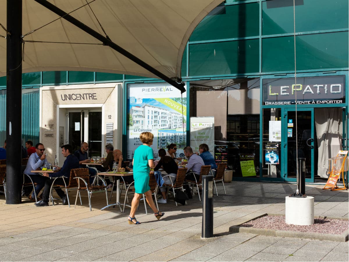 le patio entree