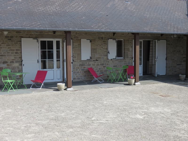 meuble-hie-pierres-bleues-surtainville-1