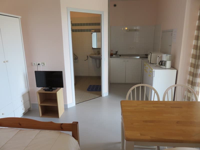 meuble-hie-pierres-bleues-surtainville-2