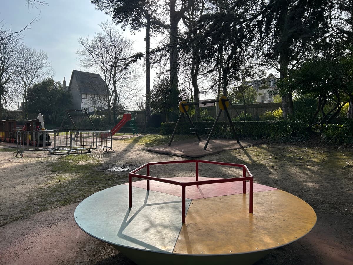 parc-de-la-baleine-tourniquet-luc
