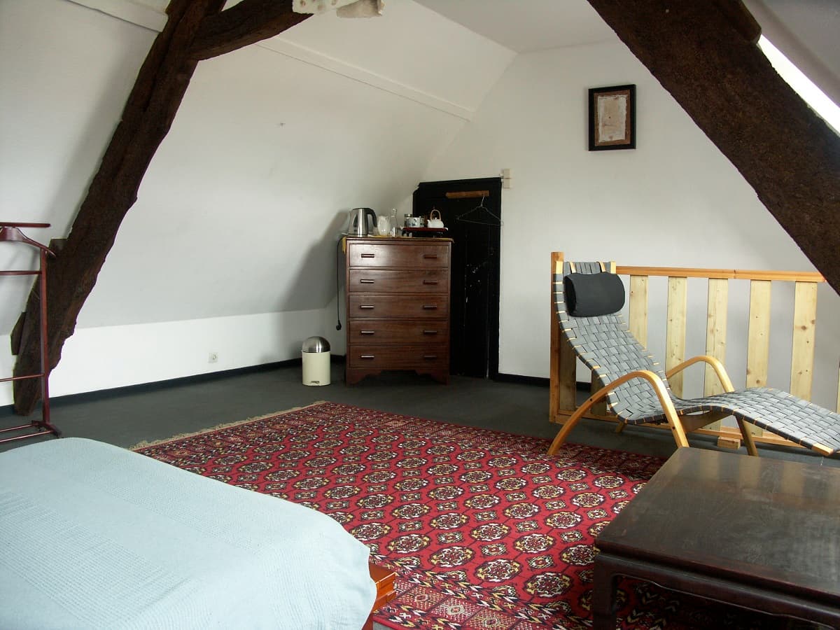 OMONVILLE-LA-PETITE-MAISON-DU-CHEVALIER-DE-RANTOT-ESQUINA-1