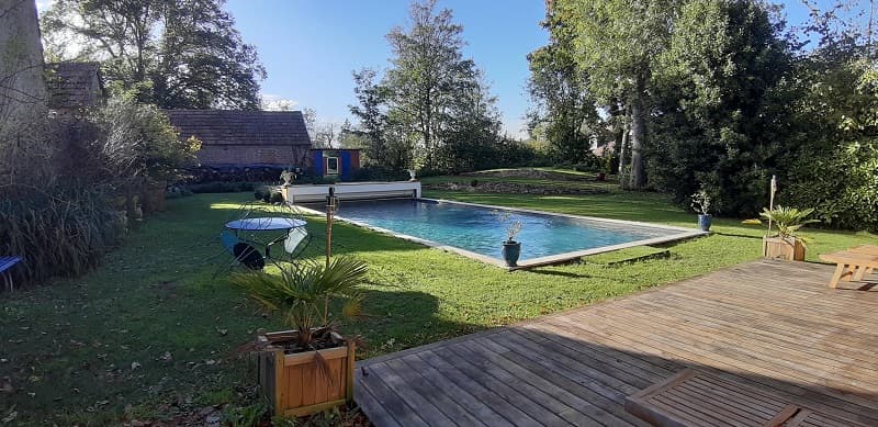 piscine et jardin