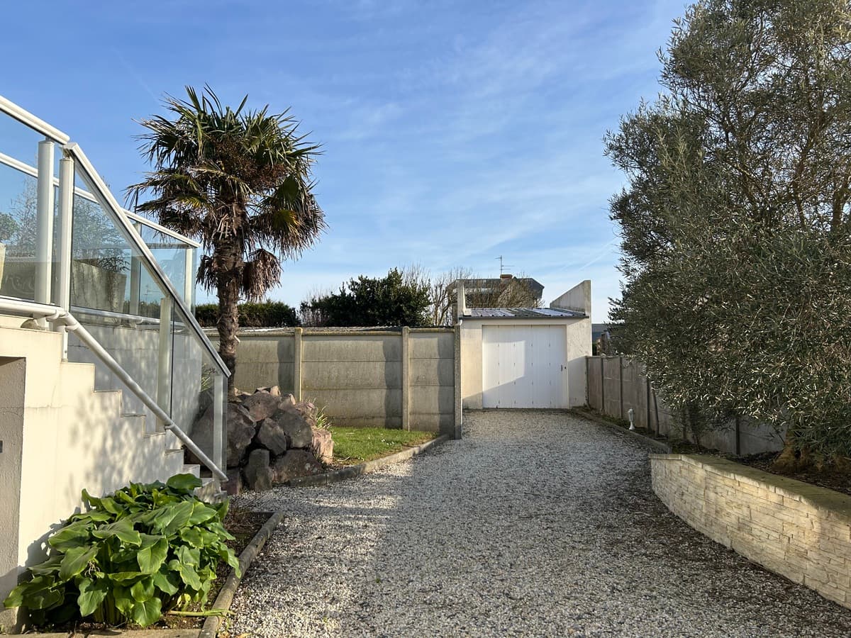 potin-villa-elite-parking-courseulles