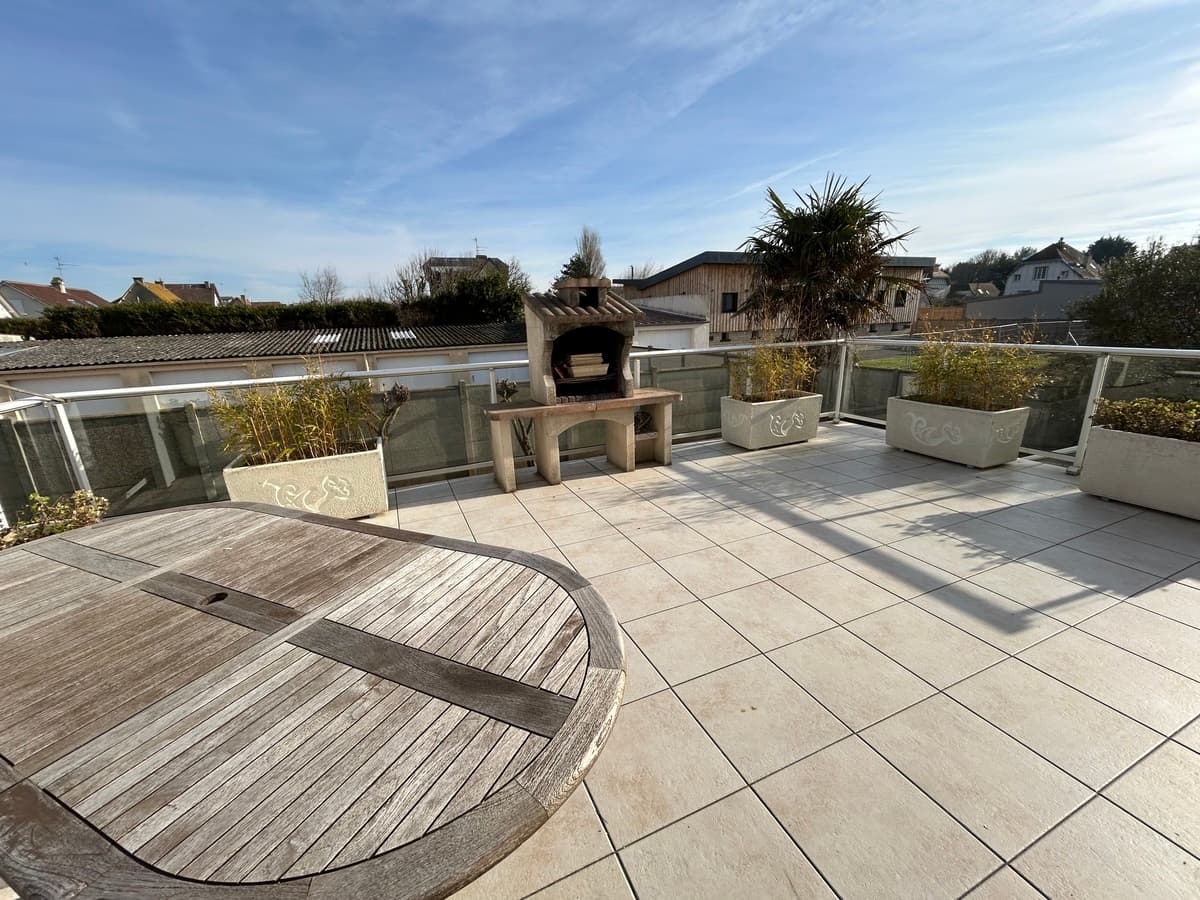 potin-villa-elite-terrasse-cuisine-courseulles