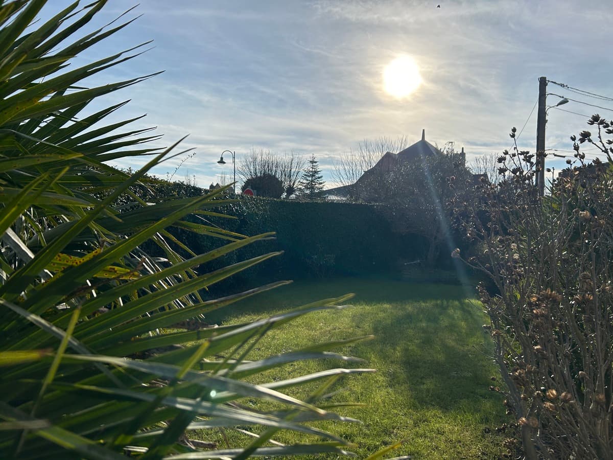 potin-villa-flavie-terrain-exterieur-courseulles