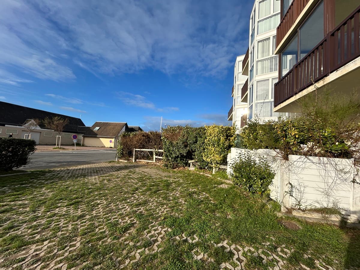 roupy-voile-de-nacre-parking-bernieres