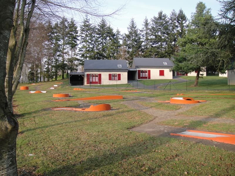 saint-laurent-de-terregatte-mini-golf