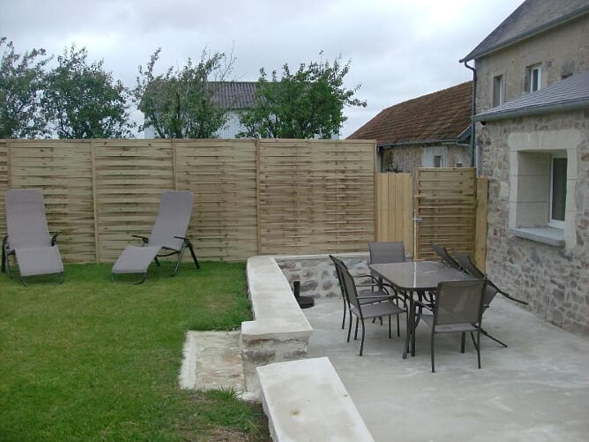 sainte-colombe-meuble-pommeret-4pers-7