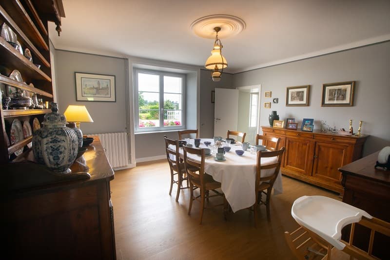 Salle petit déjeuner
