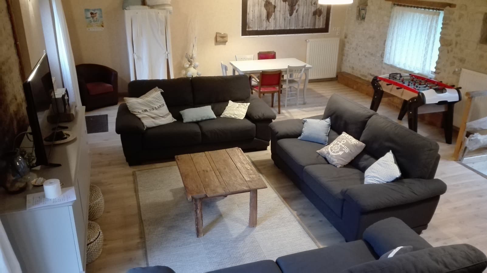 Grand salon spacieux