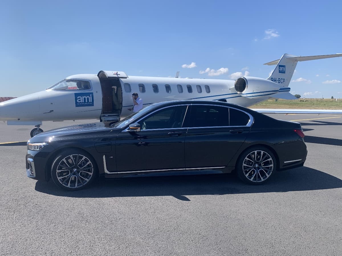 série 7 sur Tarmac