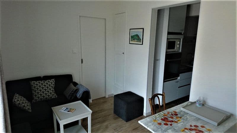 siouville-hague-meuble-amphore-1