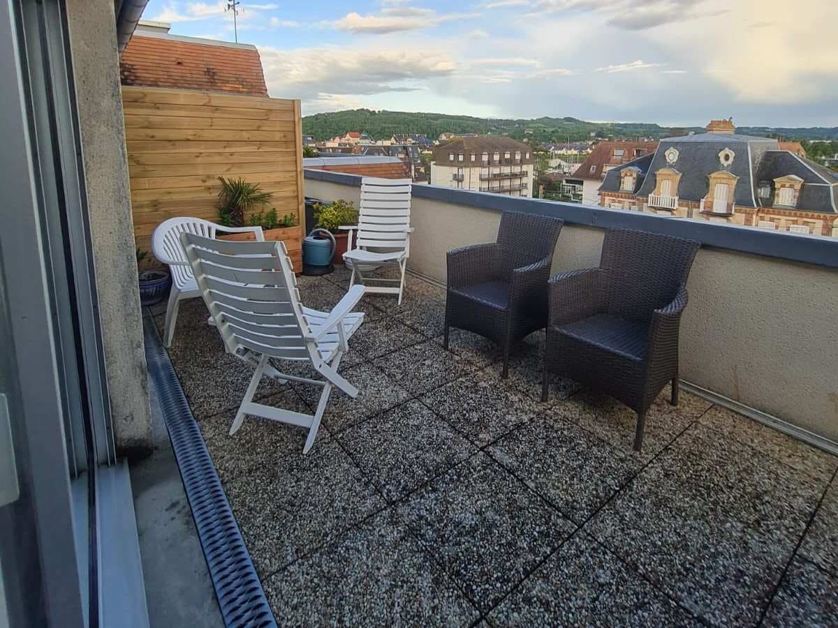 terrasse côté rue