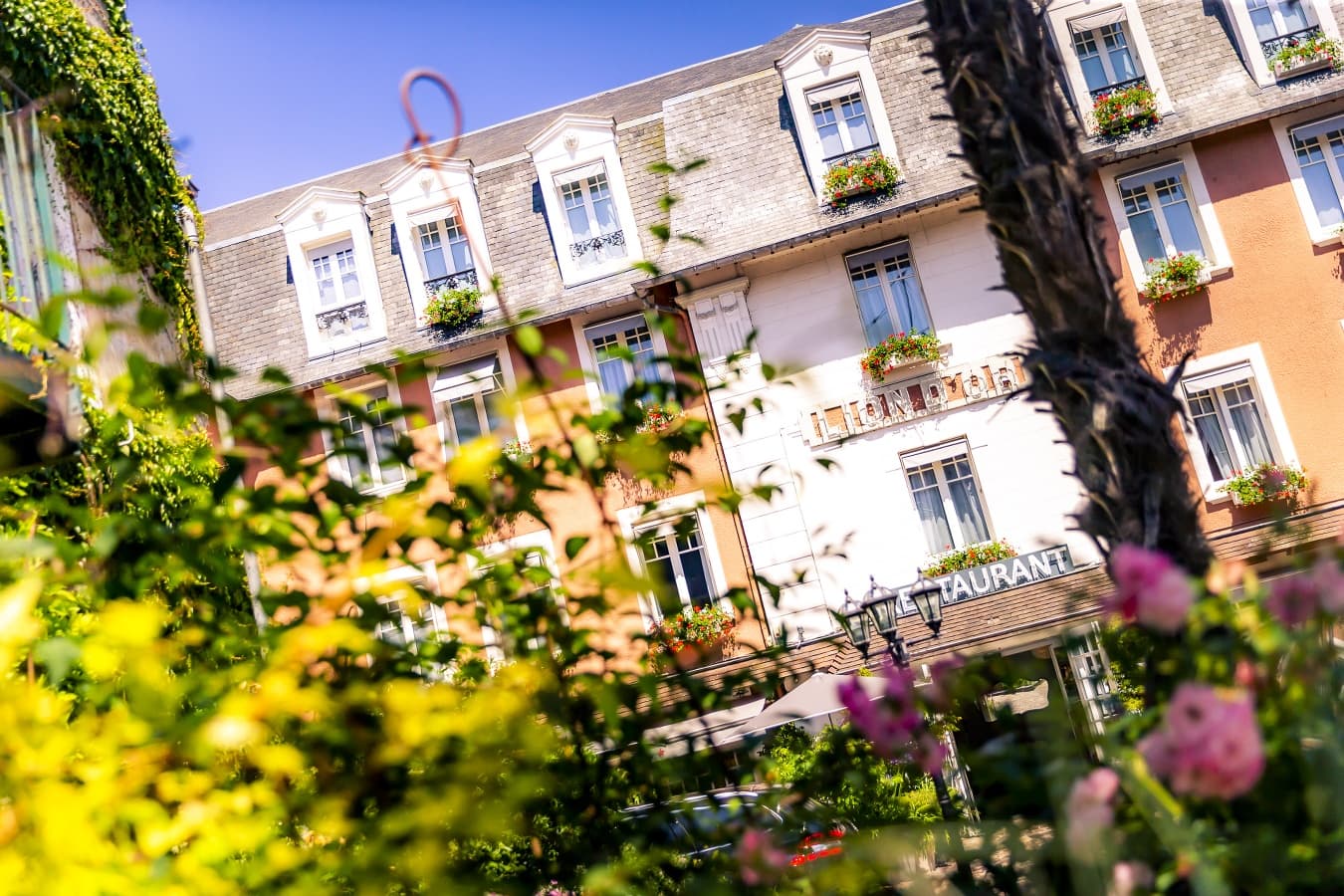 HOTEL